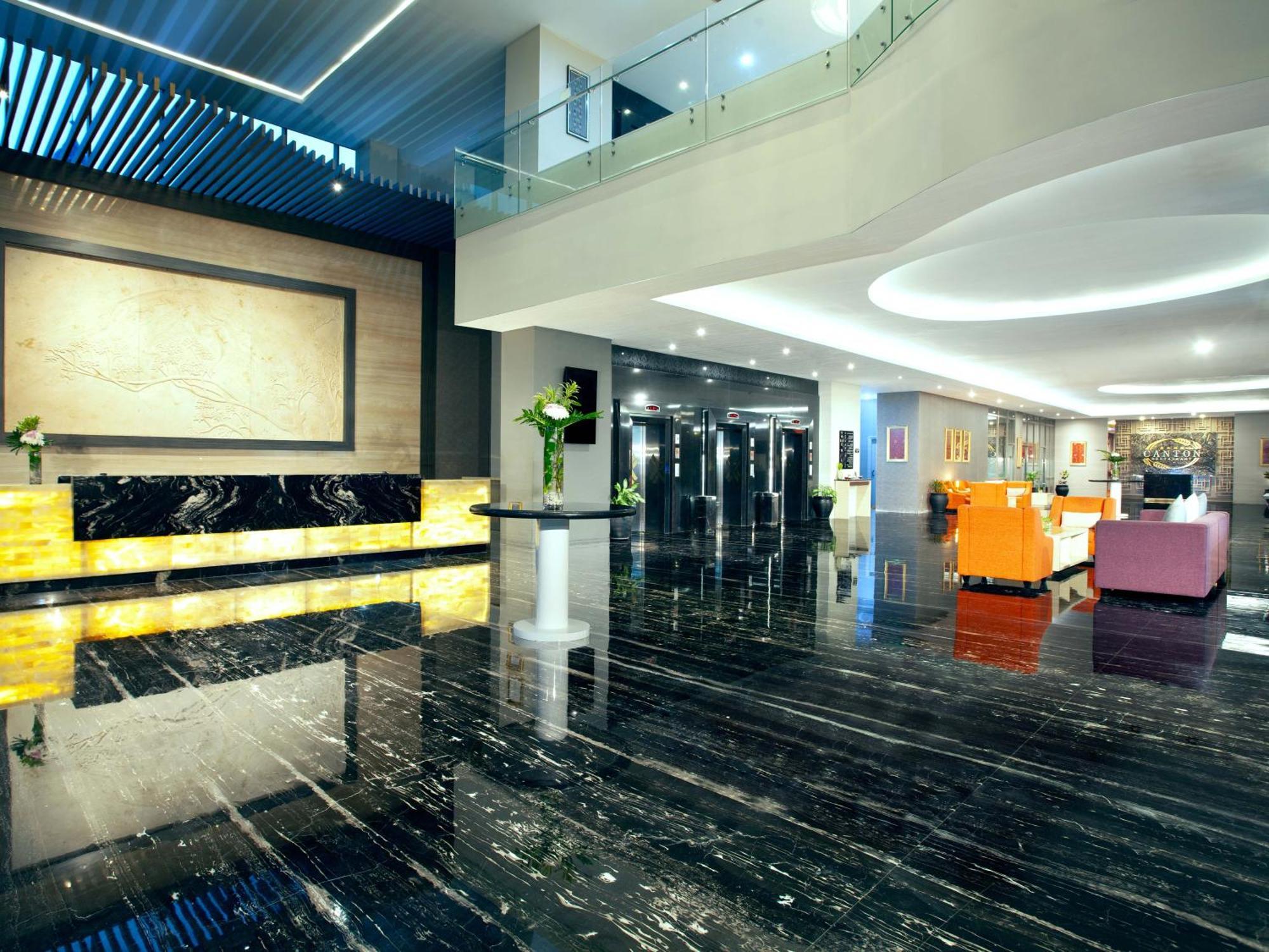 Platinum Hotel & Convention Hall Balikpapan Exteriér fotografie