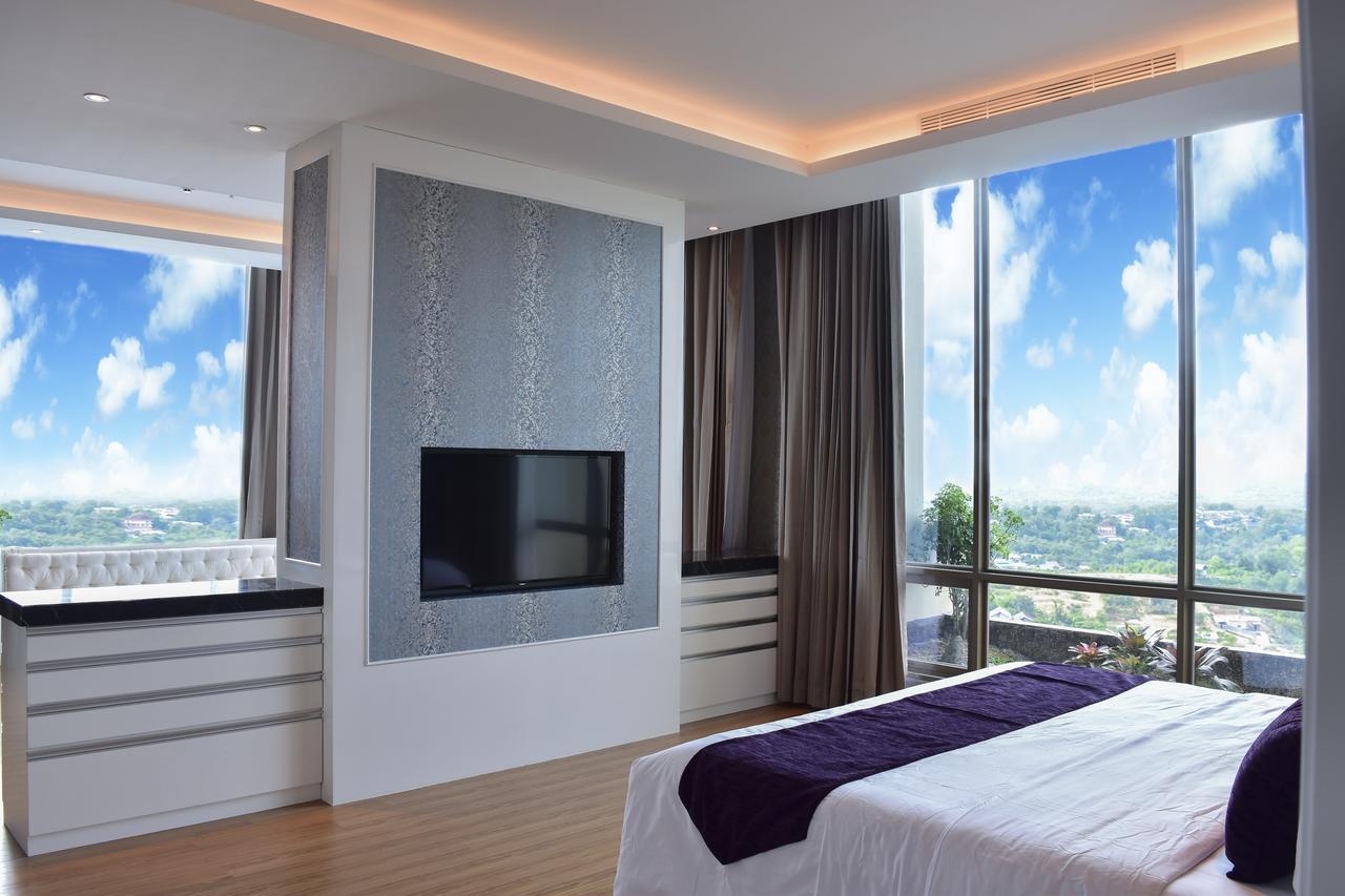 Platinum Hotel & Convention Hall Balikpapan Exteriér fotografie