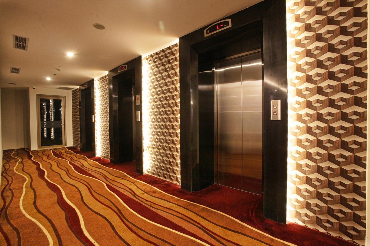 Platinum Hotel & Convention Hall Balikpapan Exteriér fotografie