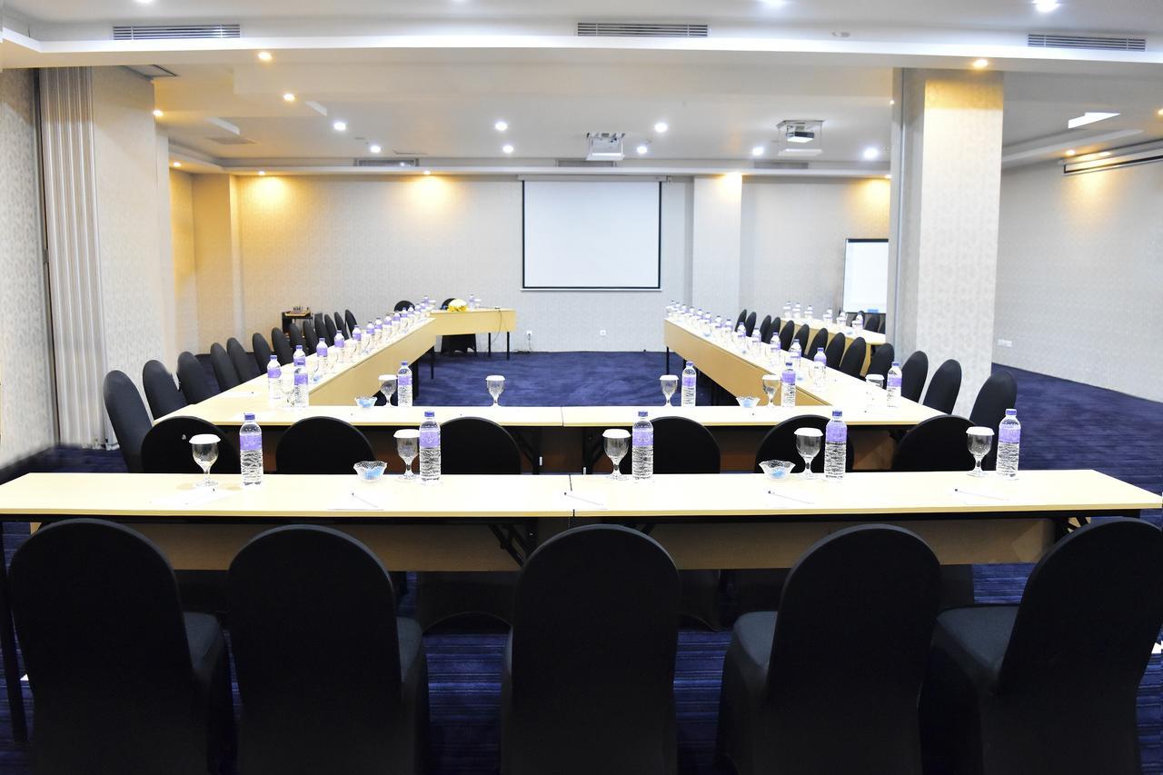 Platinum Hotel & Convention Hall Balikpapan Exteriér fotografie